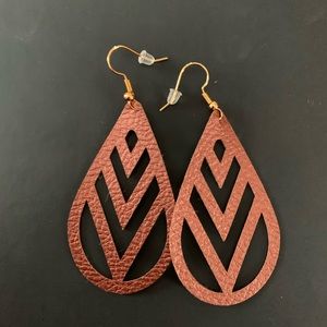 Leather earrings